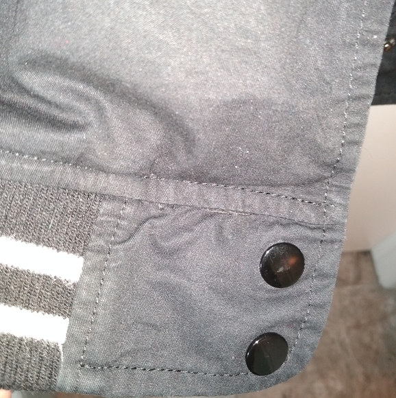 Bomber jacket - Picture 5 of 5